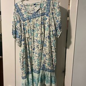 Old Navy Blue and White Floral Dress